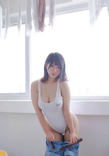 亚洲第一区av_高清电影完整版在线观看