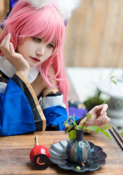 91老师丝袜足控美腿福利_720完整版观看