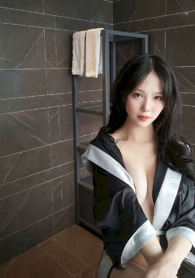 亚洲人妖网站_HD在线观看