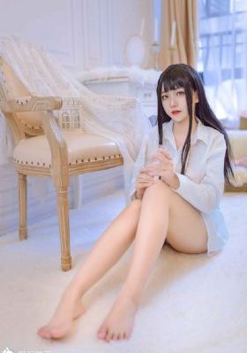 日日摸天天添天天湿蜜臀_720电影完整版